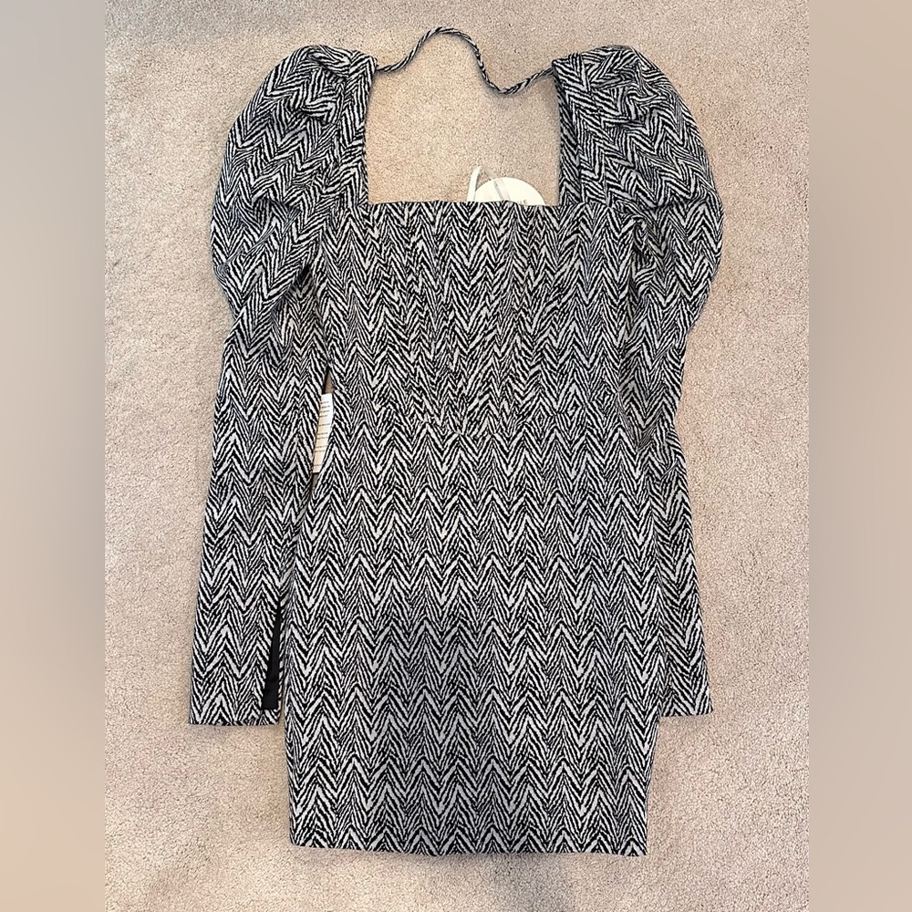Black and White Chevron Puff Sleeve Dress